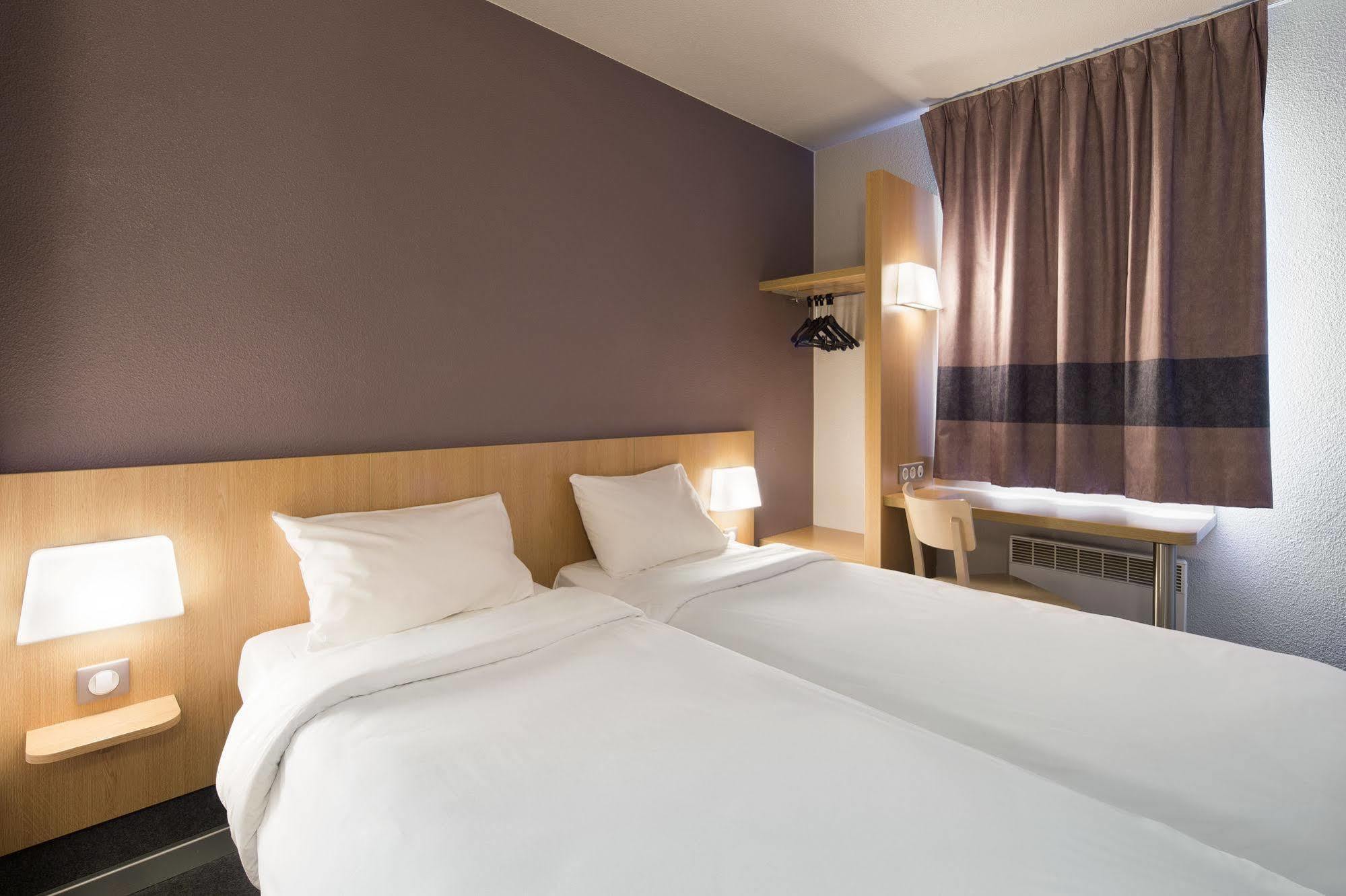 B&B Hotel Maurepas Dış mekan fotoğraf