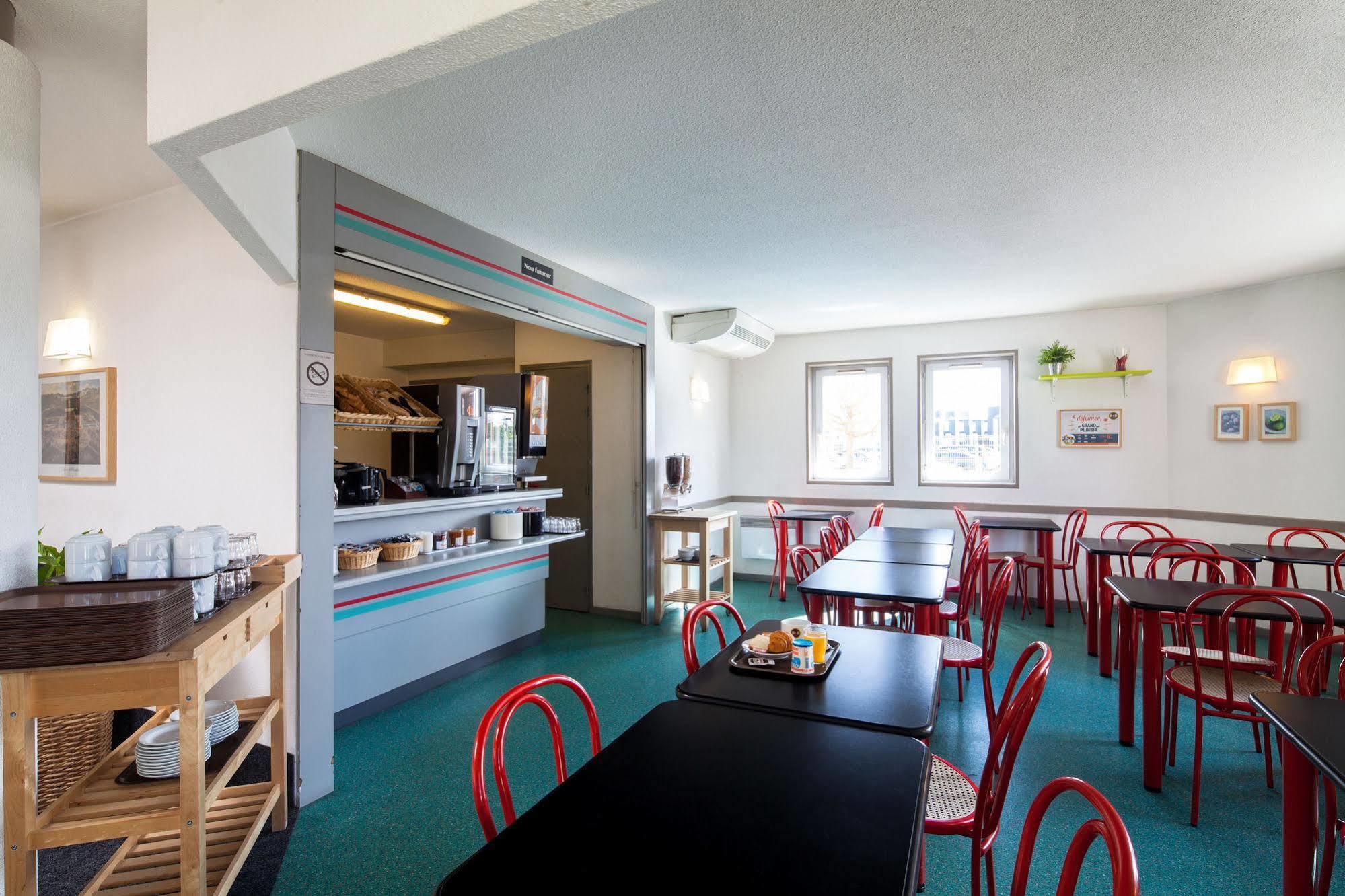 B&B Hotel Maurepas Dış mekan fotoğraf